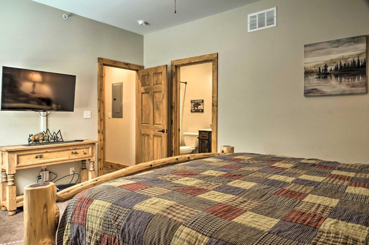 Branson West Cabin With Pool Access And Golfing Εξωτερικό φωτογραφία