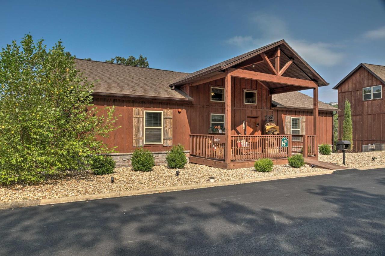 Branson West Cabin With Pool Access And Golfing Εξωτερικό φωτογραφία