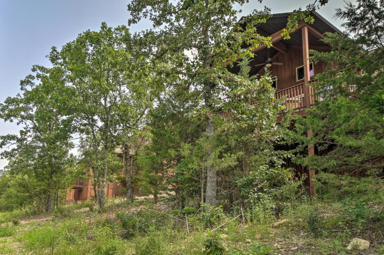 Branson West Cabin With Pool Access And Golfing Εξωτερικό φωτογραφία